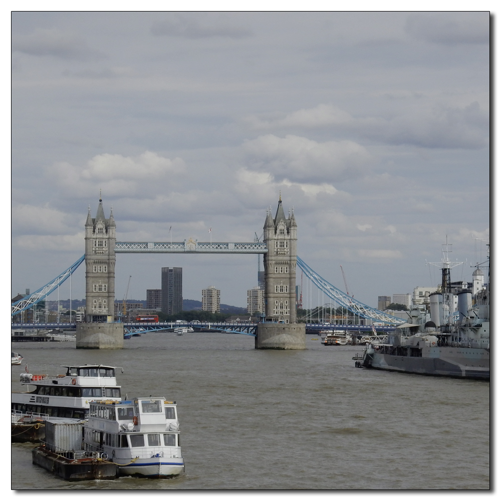 London Bridge to Shoreditch, Tower Bridge