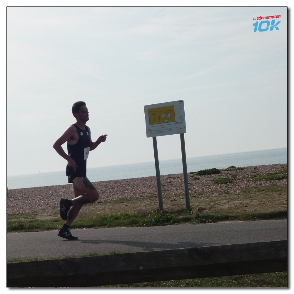 Littlehampton 10k, Kevin Rojas (951)