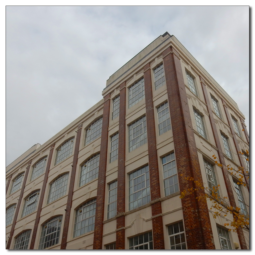 The End of the Road, The Brighton Deco Building 1918