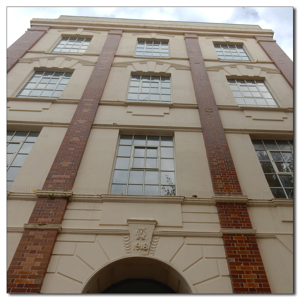 The End of the Road, The Brighton Deco Building 1918