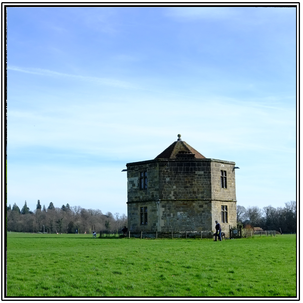 Cowdray Ruins, Easebourne, 