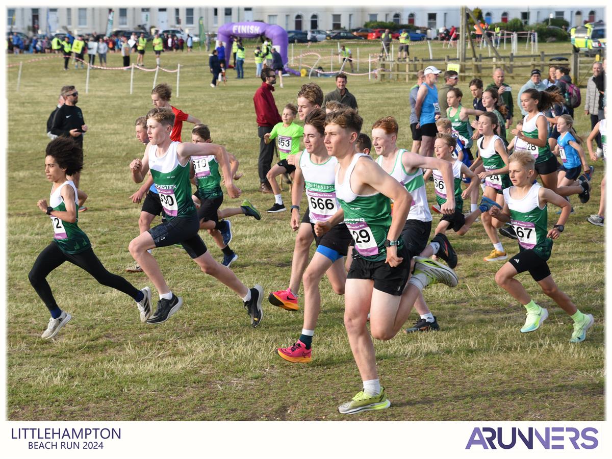 Littlehampton Beach Run 1, Start of junior race.