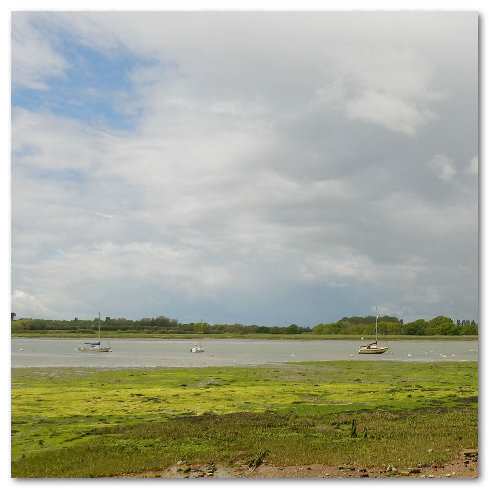 Walk to Fishbourne Channel, 