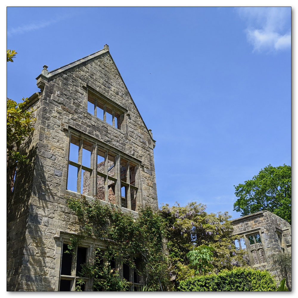 Nymans Gardens and House, The fire started at 3.00am on 19th February 1947 after a snowfall