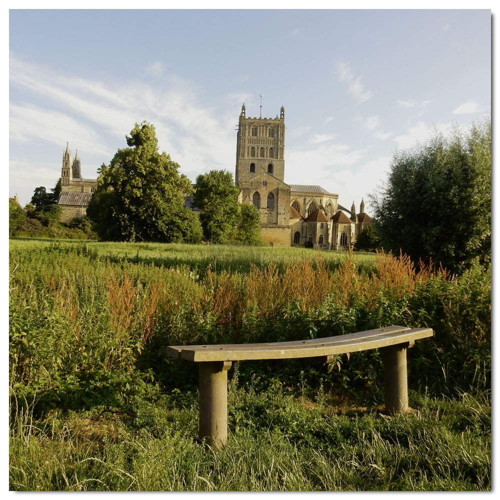 Morning walk in Tewkesbury, 