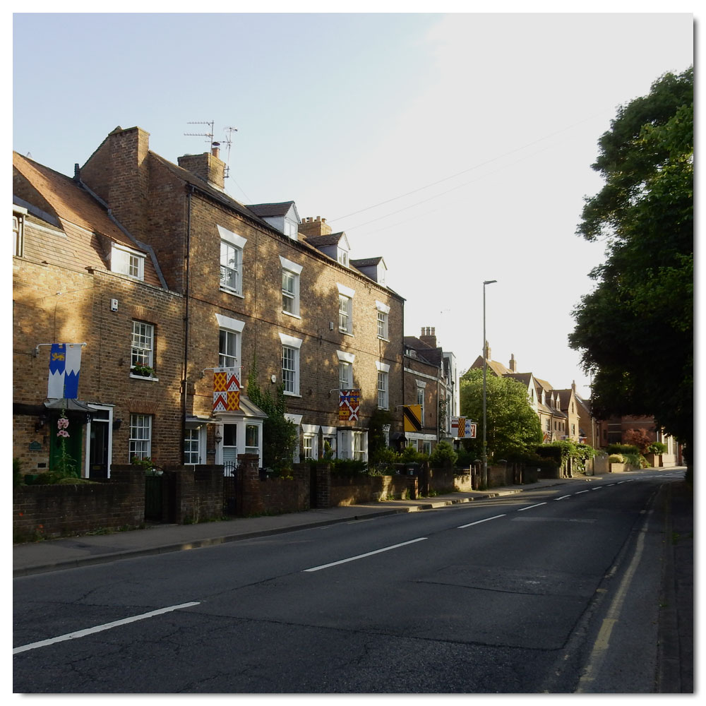 Morning walk in Tewkesbury, 